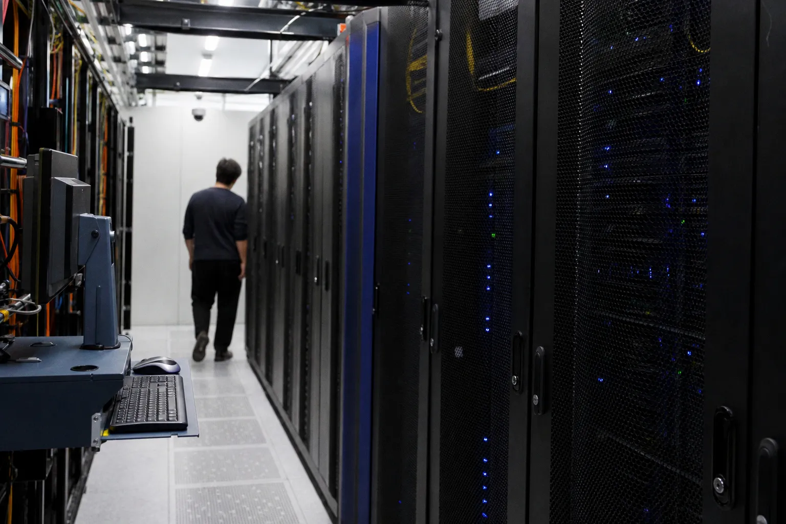 U.S. GAO - Cybersecurity: Selected Agencies Need to Better Protect Cloud Data